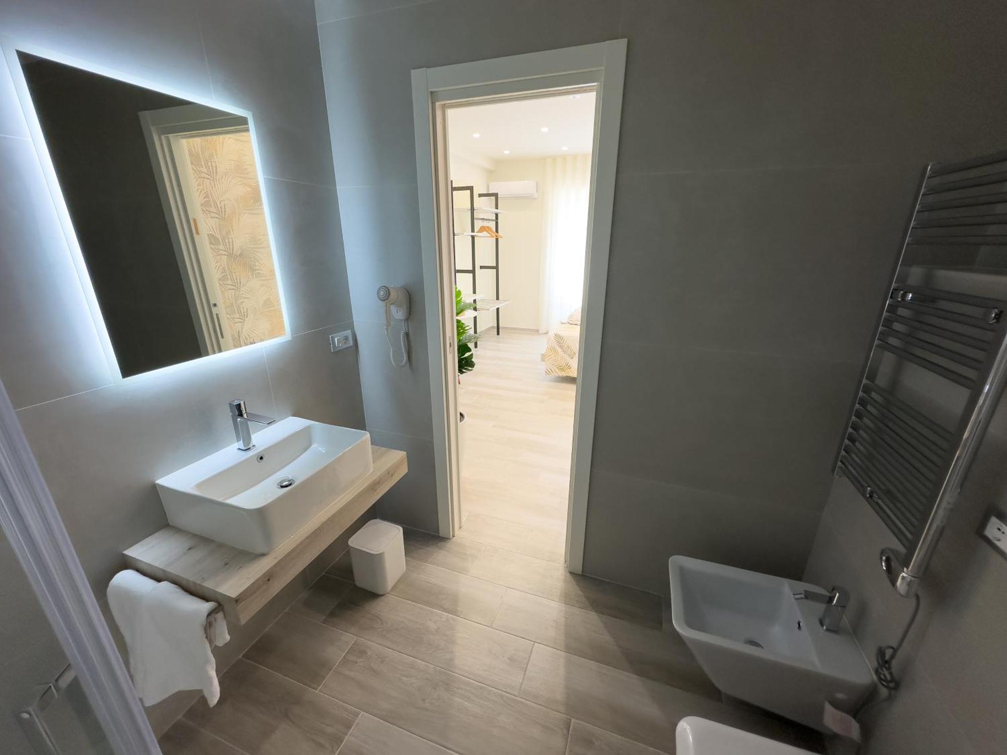 Al Civico3 Home & Suites Salerno Esterno foto